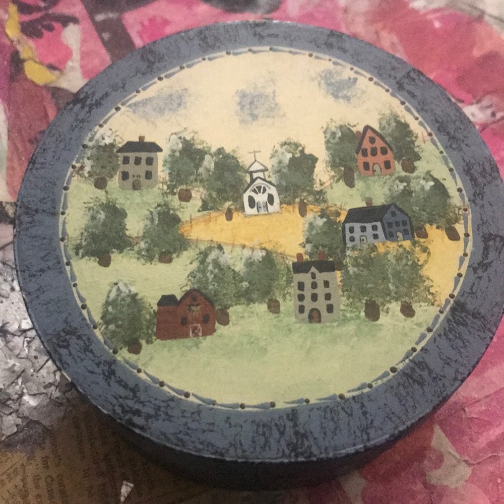 Country Hand Painted Box - Picture 2 of 8